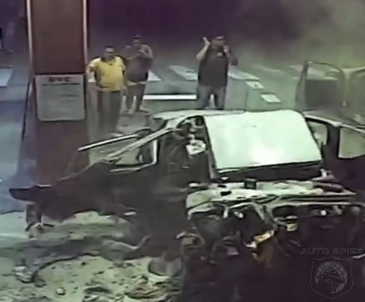WATCH: Argentinian Cop Car Explode At Gas Station Taking 44 Kilos Of Cocaine With It